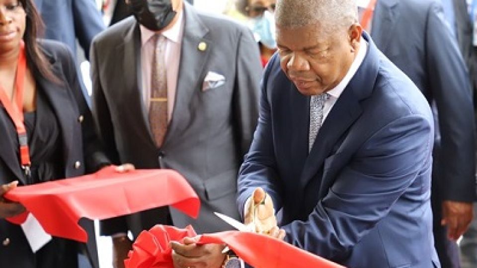 President-Joao-Lourenco-at-Huawei-Angola.jpg