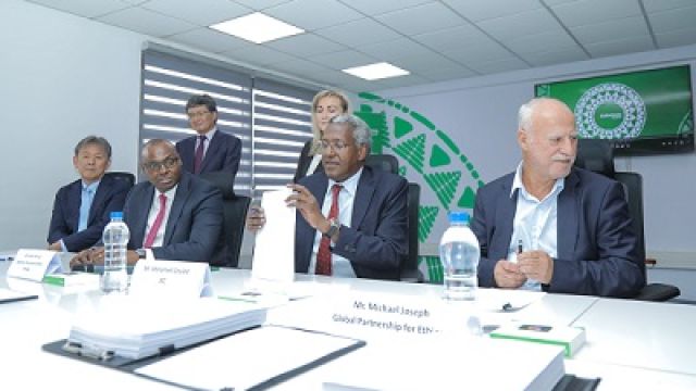 Safaricom-Ethiopia-executives.jpg
