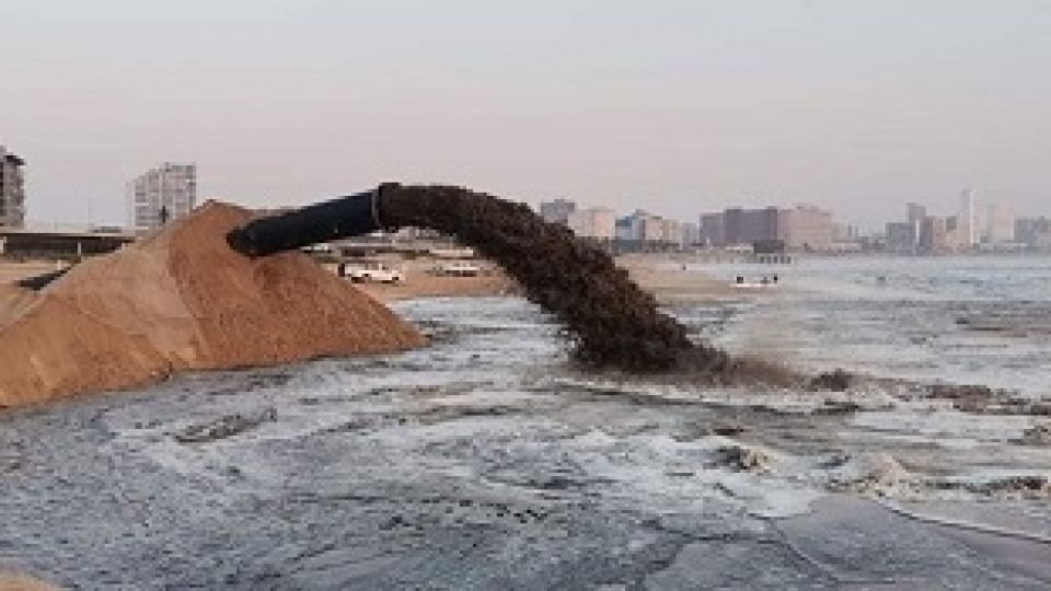 Ushaka-Beach-sand-pumping-1.jpg